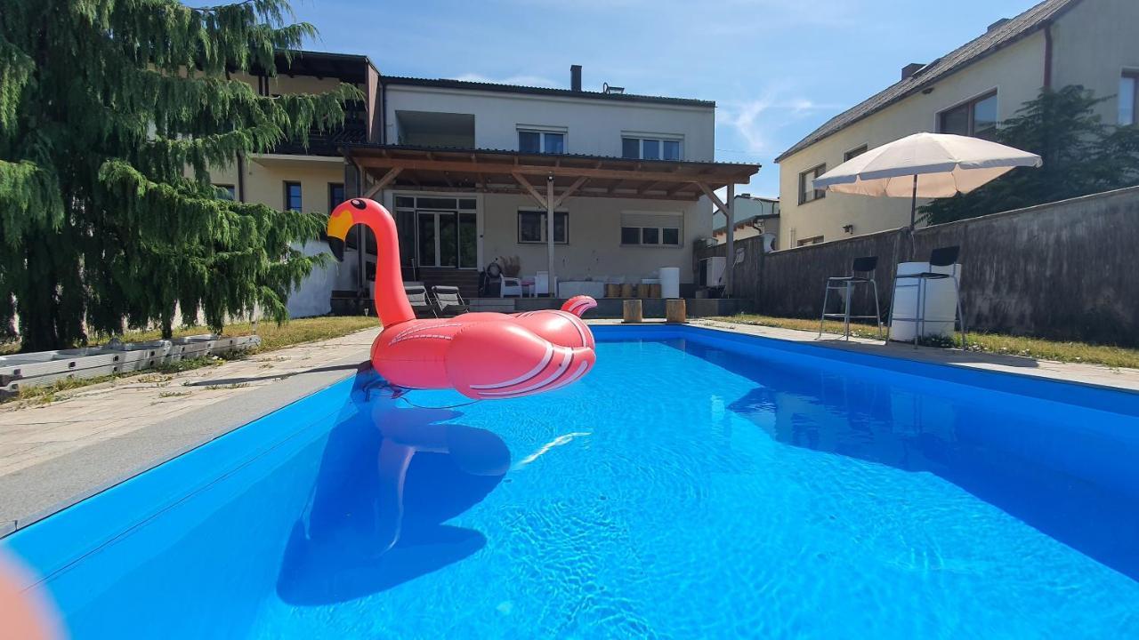 4 Room Flat With Garden And Pool Kittsee Exterior foto